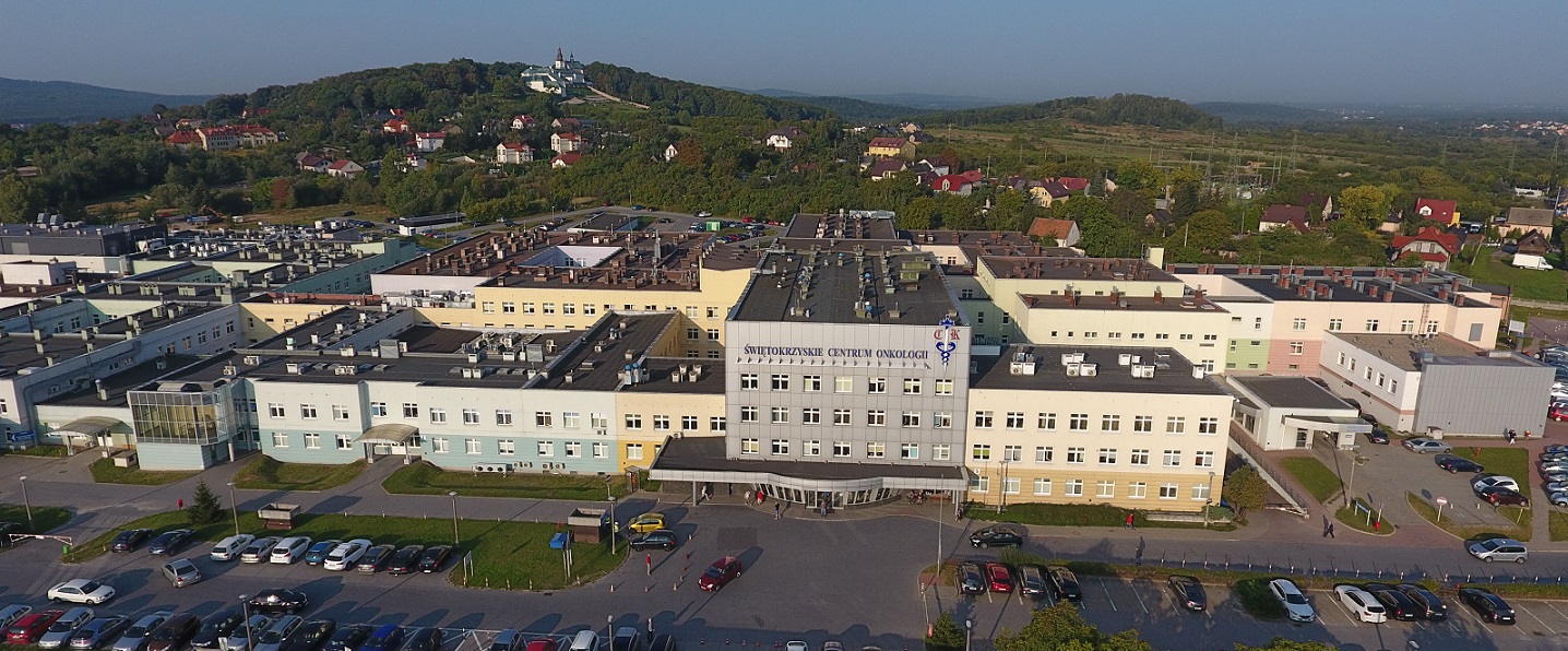 Budynki Świętokrzyskiego Centrum Onkologii - front - widok z drona