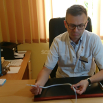 Dr Jarosław Jaskulski, kierownik Kliniki Urologii ŚCO wyjaśnia, na czym polega działanie sztucznego moczowodu